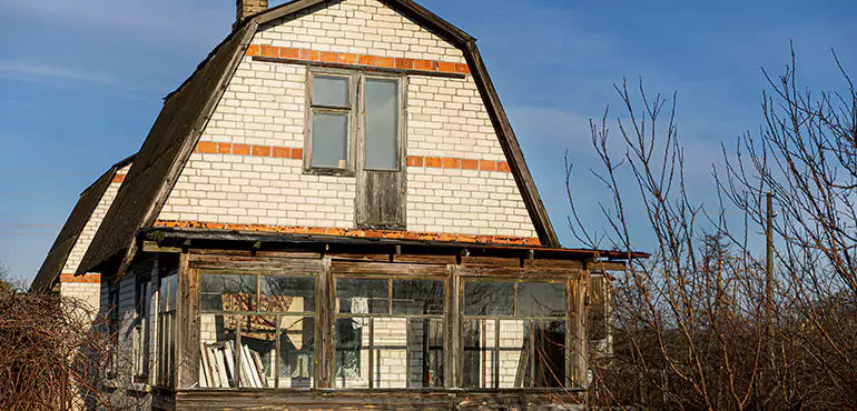 Types of Houses We Buy Without Repairs in Alexandria, VA